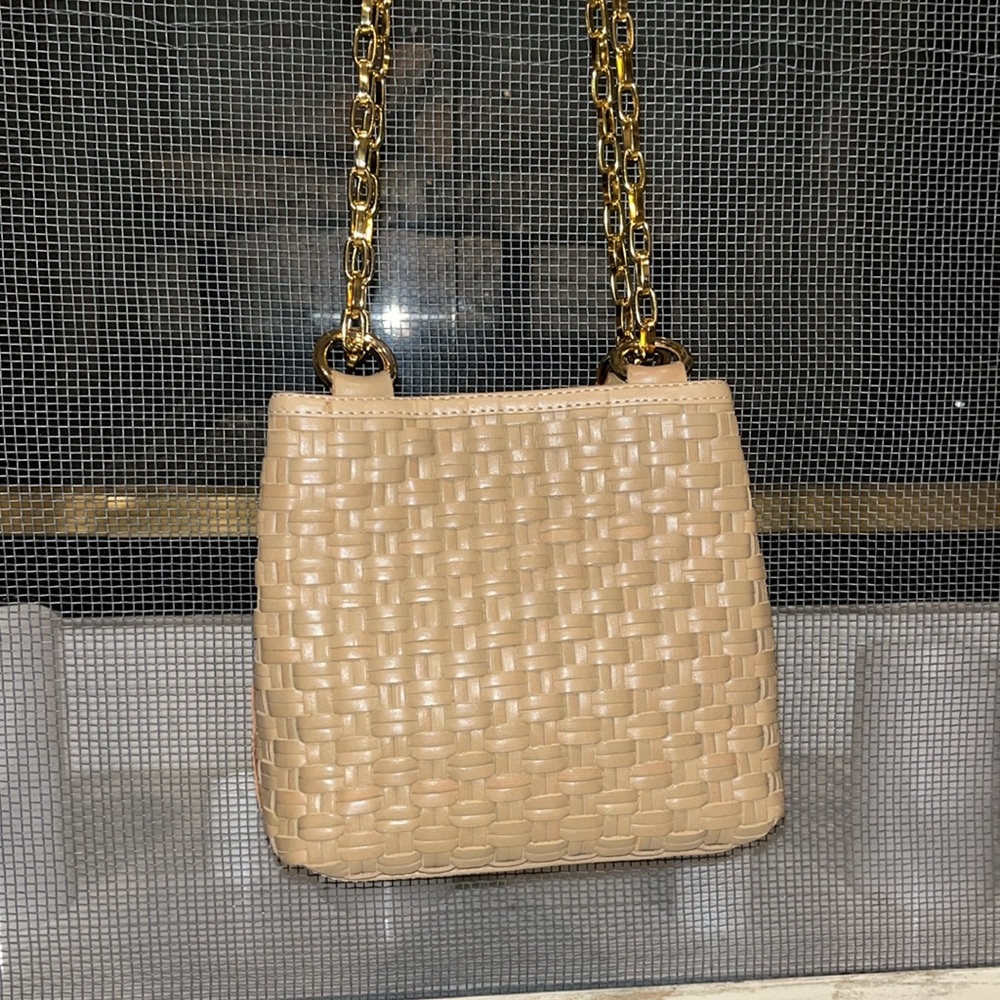 Beautiful vintage leather straw bag